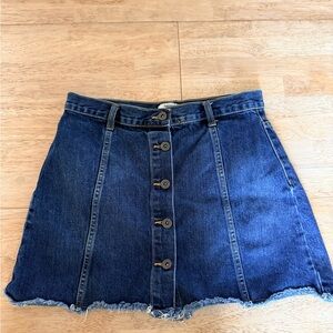 Forever 21 Woman’s Button-Up Mini Skirt